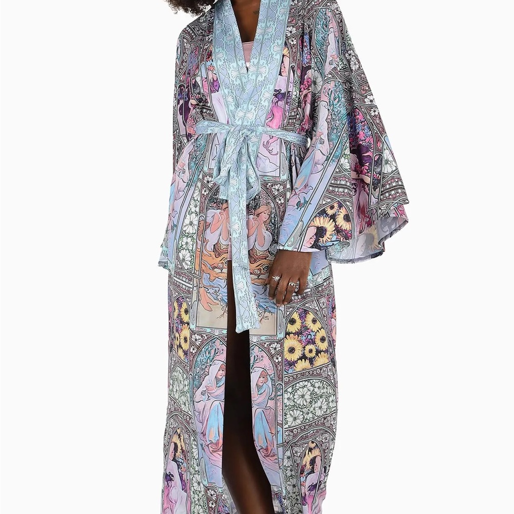 Blackmilk Four Seasons Swan Kimono
